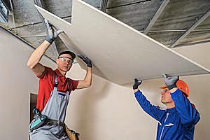 10 Étapes à suivre pour poser un plafond correctement à Port-Lesney